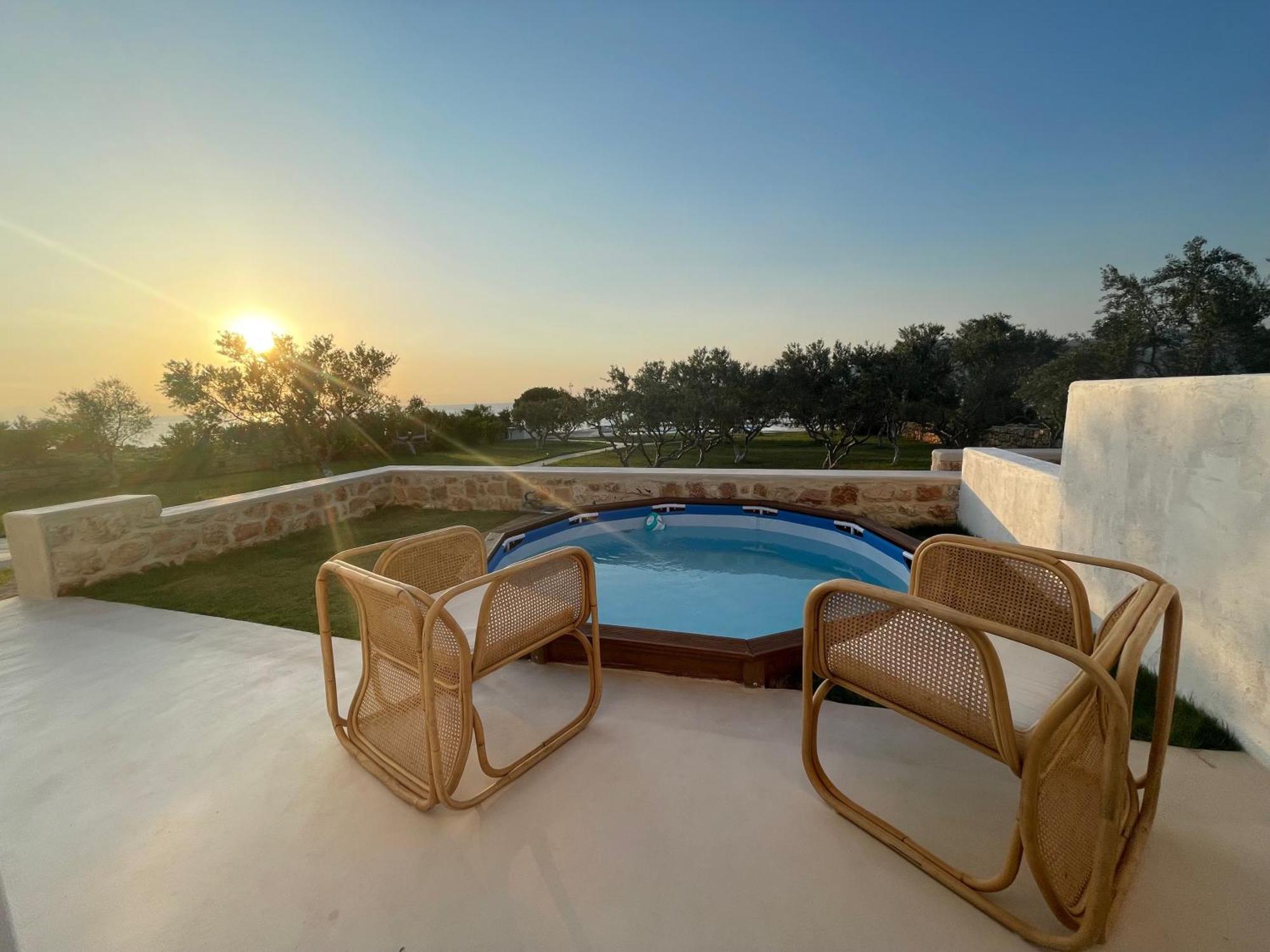 Eight Dimensions Capari Suites Elafonisos الغرفة الصورة
